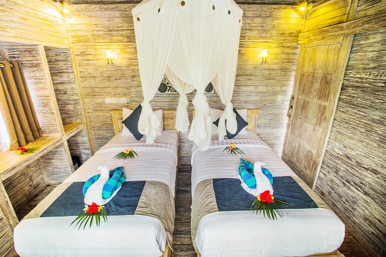 Hotel The Syron Huts Lembongan Exterior foto