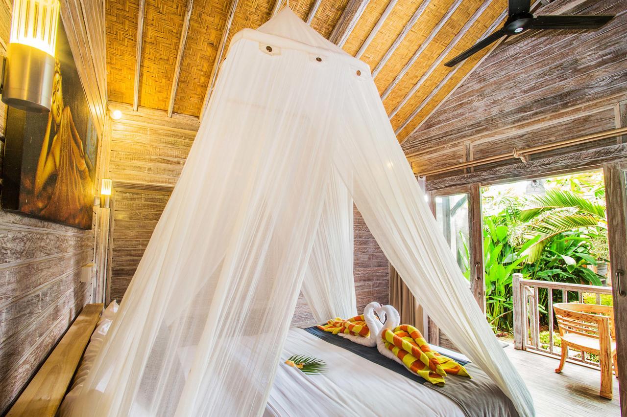 Hotel The Syron Huts Lembongan Exterior foto